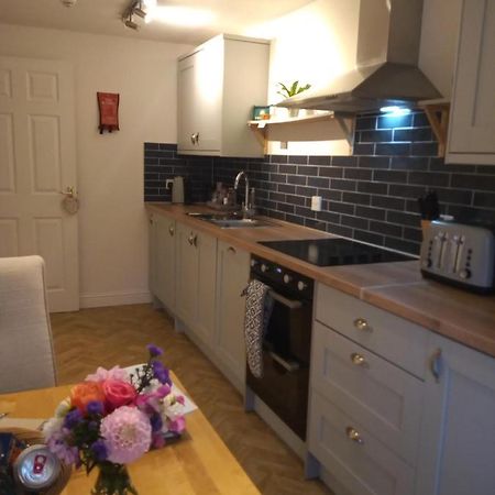 The Eaves, Glastonbury High Street 2 Bed 2 Bathroom Apartment Exterior foto